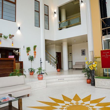 Hotel Viva Inn Yerandwane Екстериор снимка